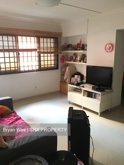 Hougang Avenue 10 thumbnail photo